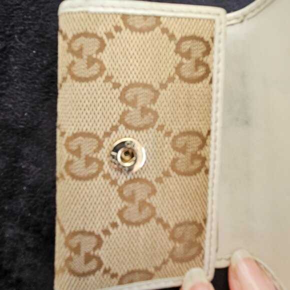 Gucci Monogram GG Key Holder Case - 3.5" x 2.5" - Picture 7 of 10
